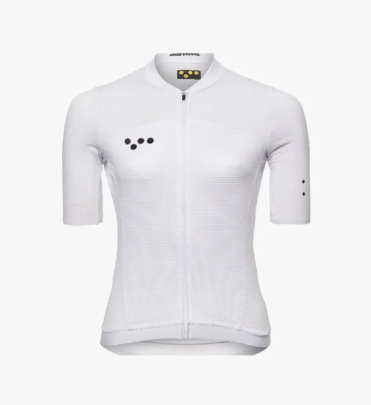 Elements / Women's Air Jersey - White Scoop Neck Jersey Top
