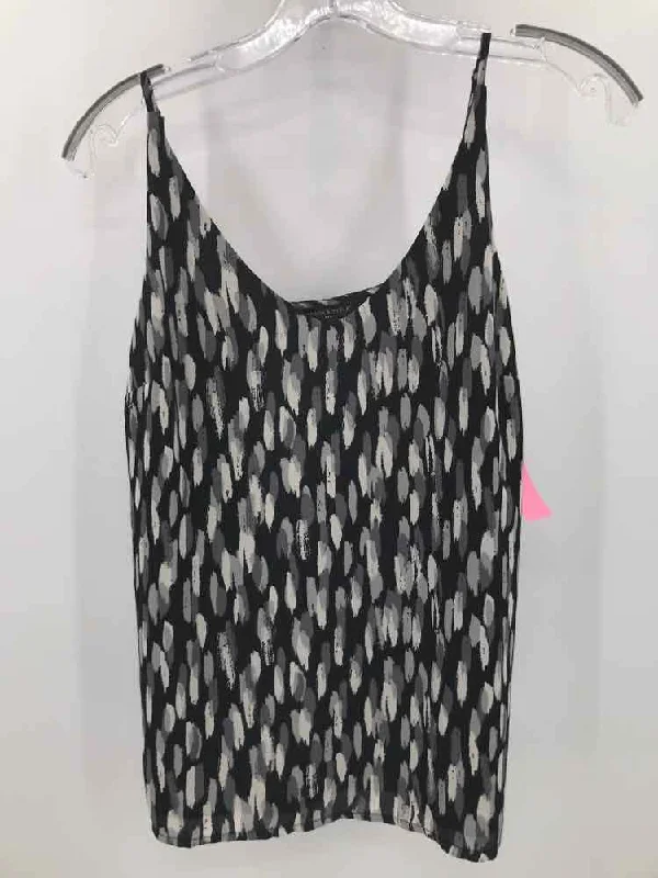 Pre-Owned Banana Republic Black Size Small Tank Top floral tank top