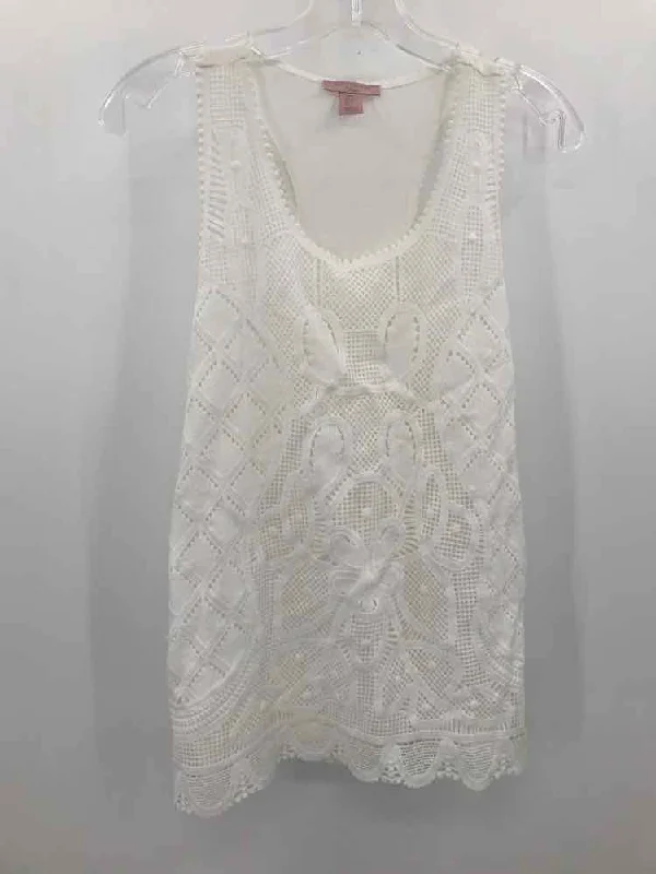 Pre-Owned Saint Tropez White Size Small Tank Top cutout tank top