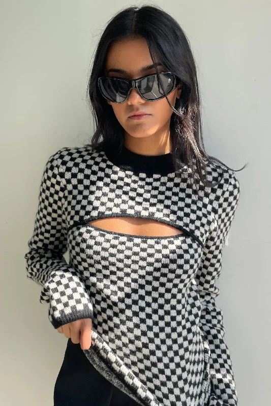 CHECKERED SWEATER WITH FRONT CUT-OUT Graphic Sweater Embroidered Appliqued
