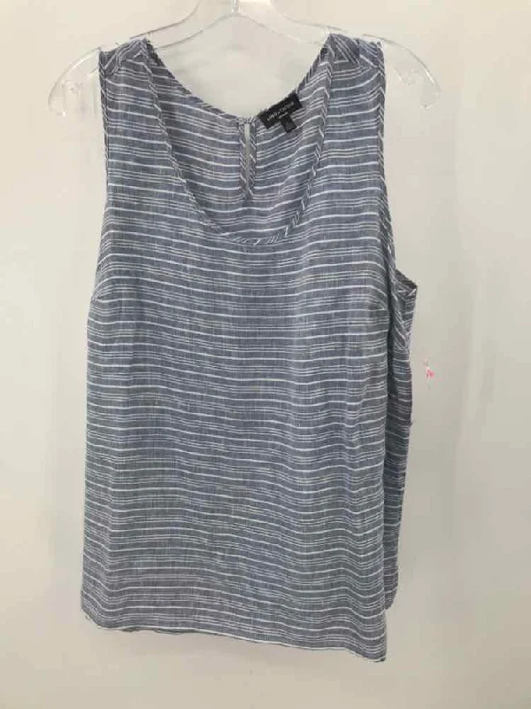 Pre-Owned Lord & Taylor Blue Size 0X Tank Top beige tank top