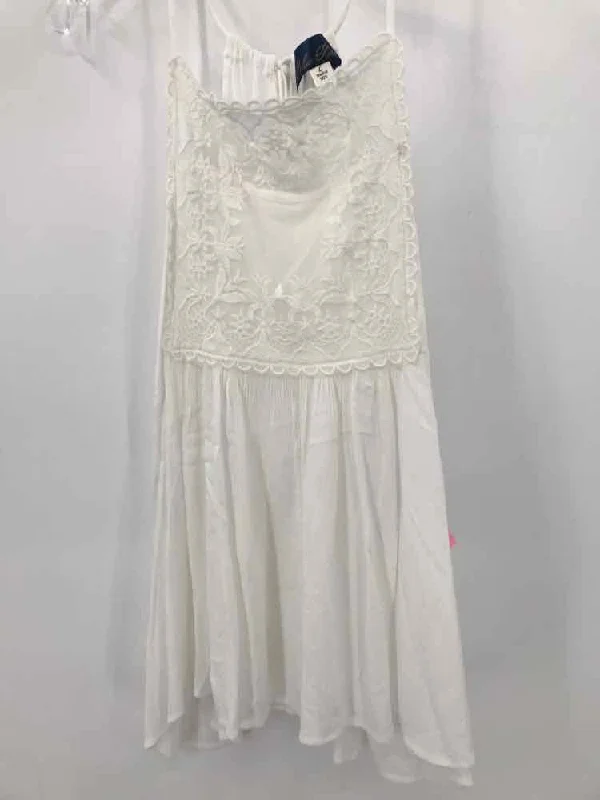 Pre-Owned Blue Rain White Size Large Tank Top baby blue tank