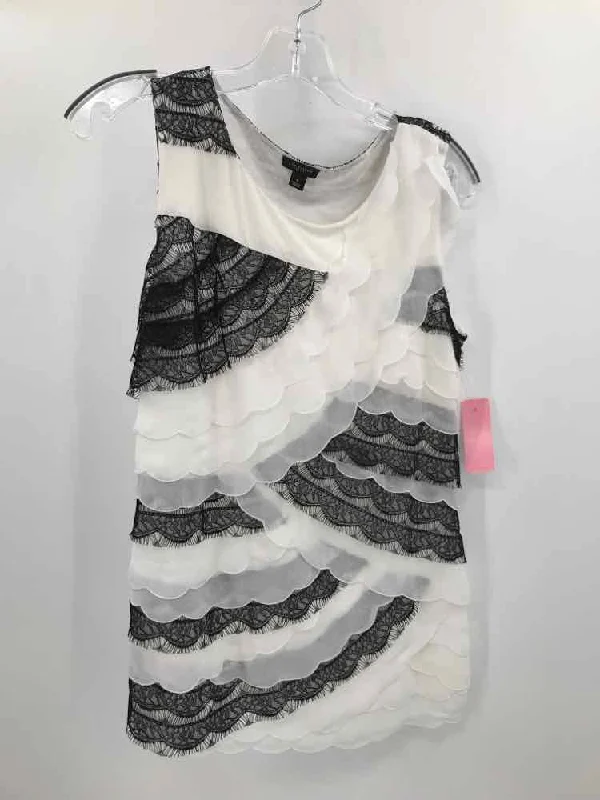 Pre-Owned Ann Taylor Ivory Size 6 Tank Top turquoise tank top