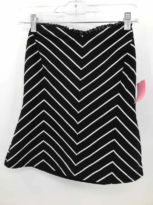 Pre-Owned WHBM Black Size Medium Stripe Strapless Tank glitter tank top