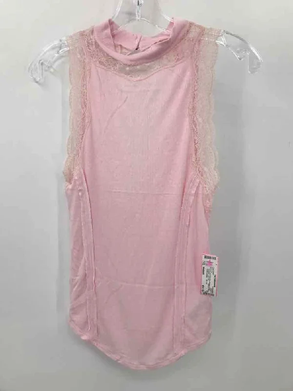 Pre-Owned Free People Pink Size Medium Tank Top essential tank top