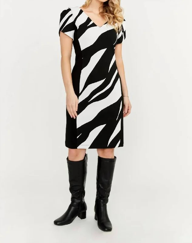 Abstract Zebra Print Dress In Black/white
