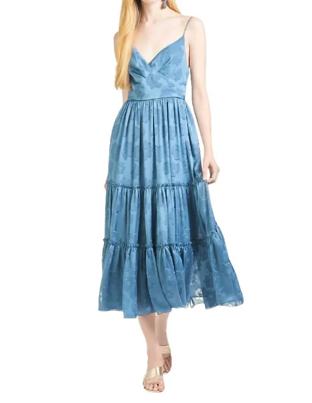 Dalia Dress In Chambray Blue