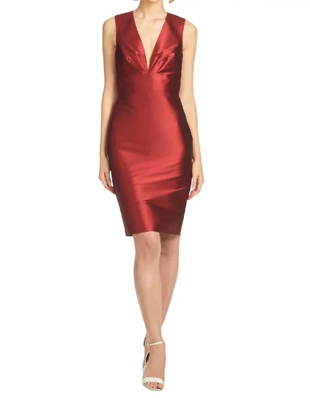 Roxanne Dress In Garnet