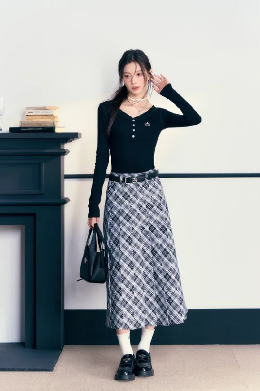 Classic Black and White Plaid Midi Skirt: A-Line Pleated Tartan Check Pattern with High Waist corduroy skirt cozy